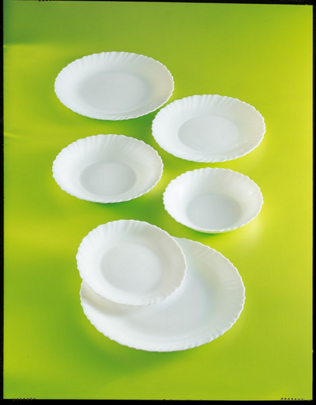 Assiette plate rond blanc verre opal Ø 23 cm Feston Luminarc