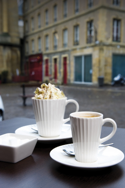 Tasse à expresso rond ivoire porcelaine vitrifiée 9 cl Ø 5,5 cm Metropolis Rak
