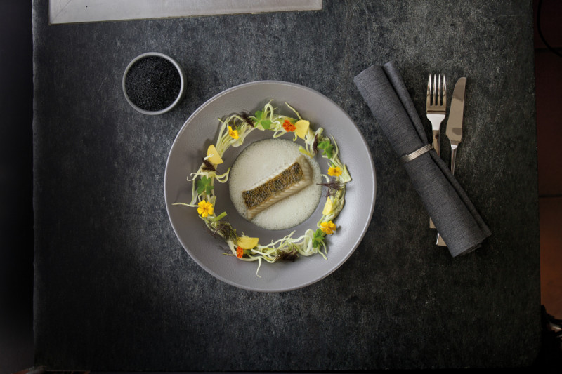 Assiette extra creuse rond Gris stone porcelaine vitrifiée Ø 22,7 cm Neo Fusion Rak