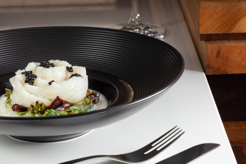 Assiette gourmet rond noir porcelaine vitrifiée Ø 25,6 cm Edge Rak