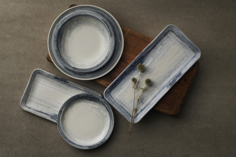 Assiette creuse organique bleu porcelaine vitrifiée Ø 25 cm Finca Limestone Dudson
