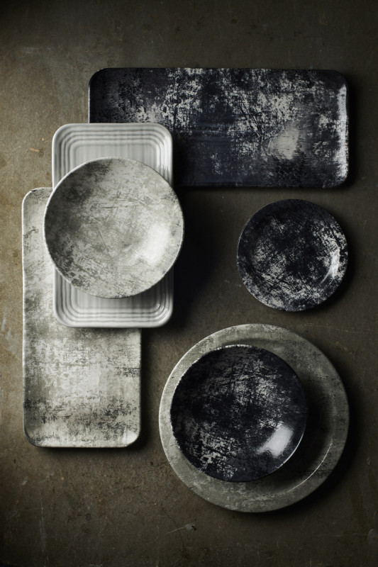 Assiette organique noir porcelaine vitrifiée 27x16 cm Urban Dudson