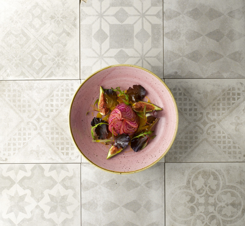 Assiette coupe rond Petal Pink porcelaine vitrifiée Ø 21,7 cm Stonecast Petal Churchill