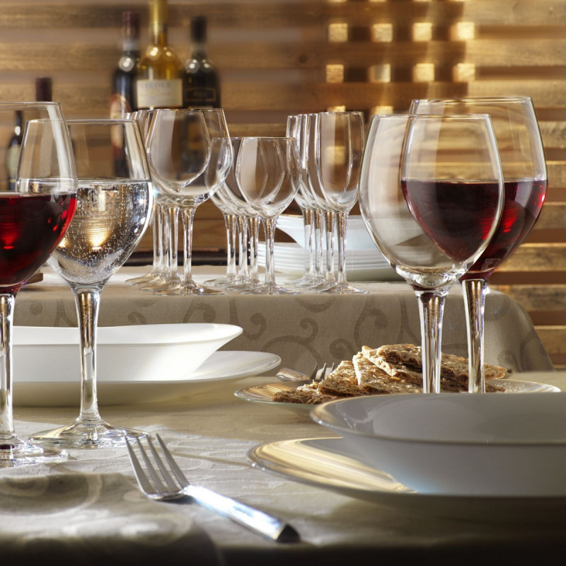 Verre à pied multi-usages verre trempé 27 cl Milano Bormioli Rocco