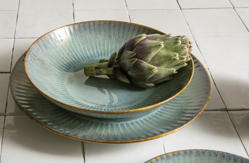 Assiette coupe plate rond bleu vert grès émaillé Ø 21 cm Lotus Accolade